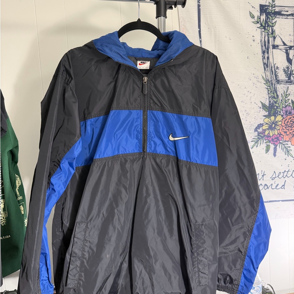 Nike Men's Black and Blue Windbreaker